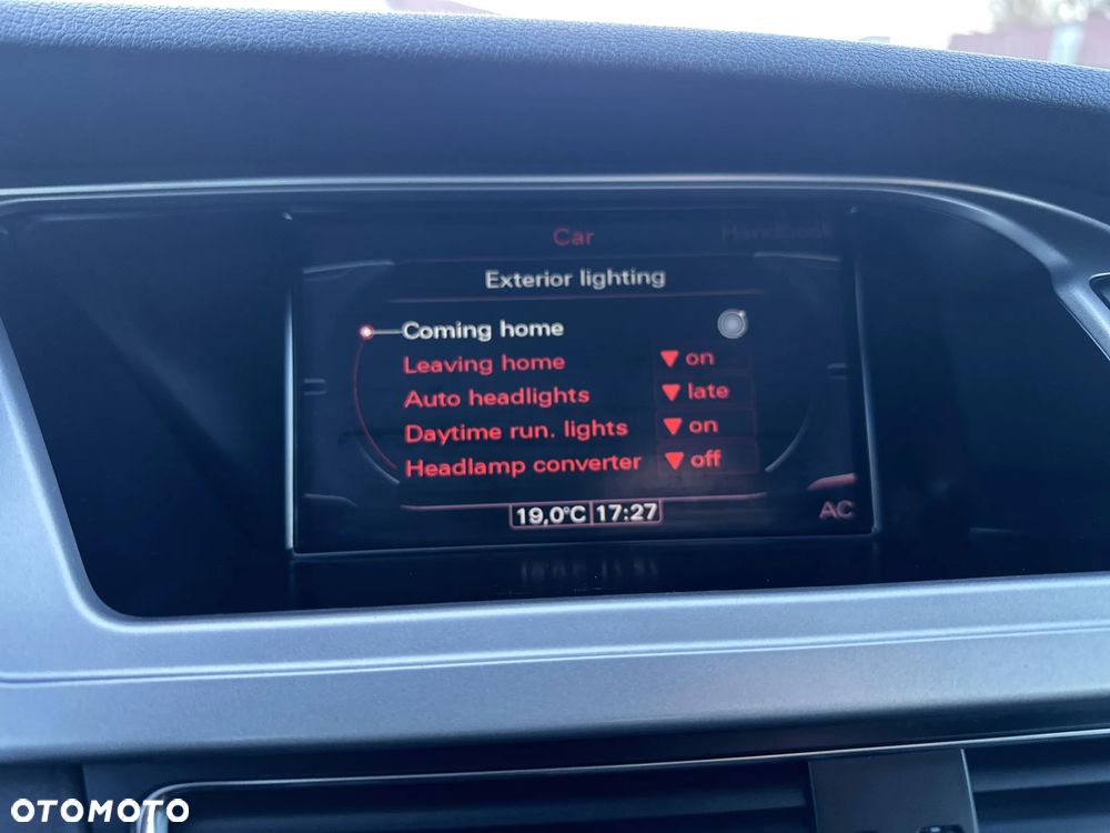Audi A4 Avant 2.0 TDI ultra DPF Attraction - 21