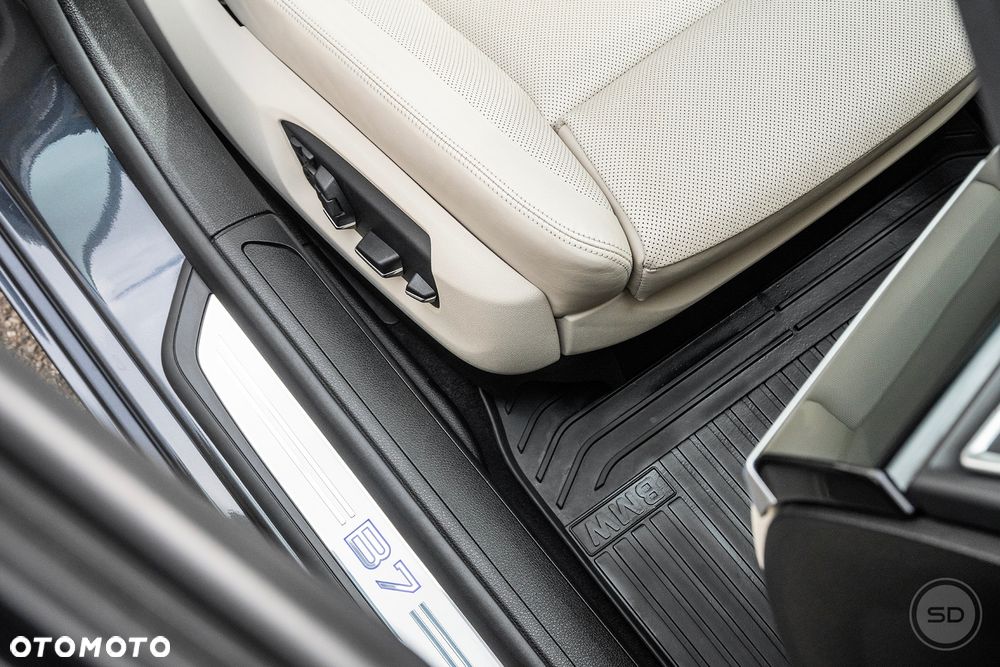 BMW-ALPINA B7 Bi-Turbo Switch-Tronic - 15