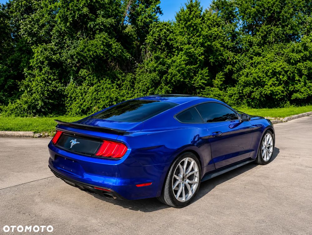 Ford Mustang 3.7 V6 - 4
