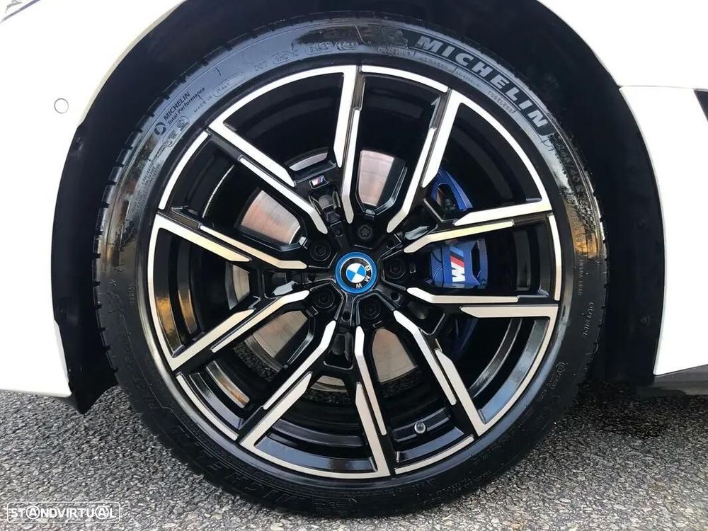 BMW i4 M50 Gran Coupe xDrive - 9