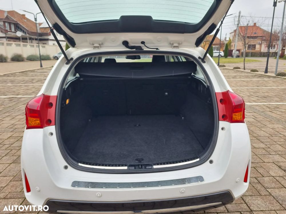 Toyota Auris 1.8 Hybrid Executive - 21