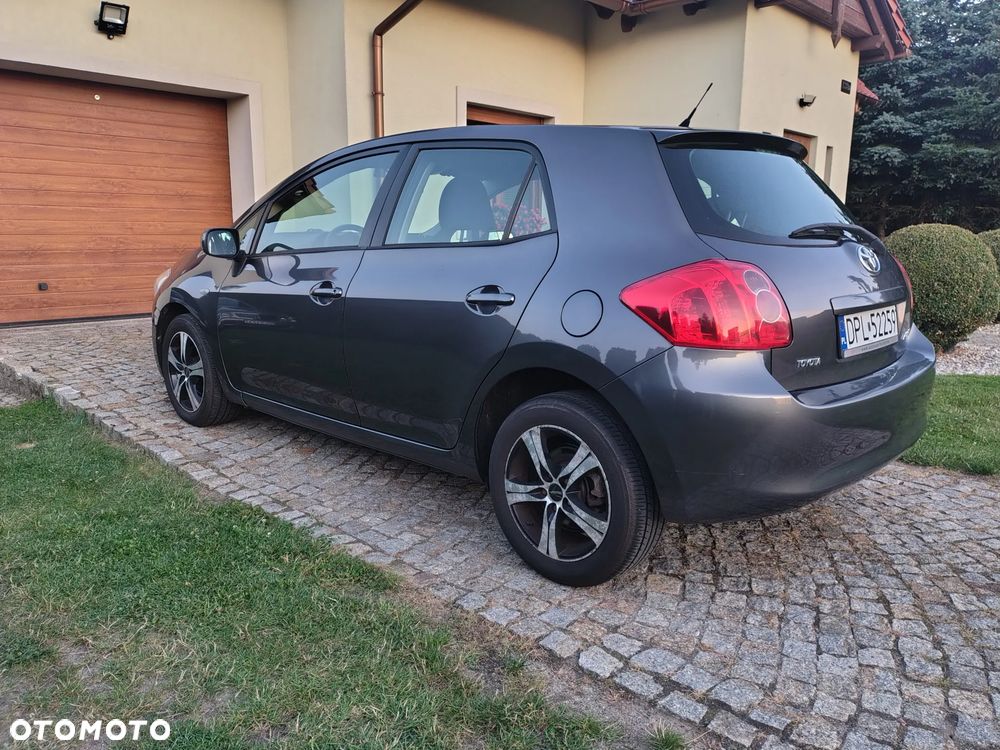 Toyota Auris 1.6 VVT-i Team - 3