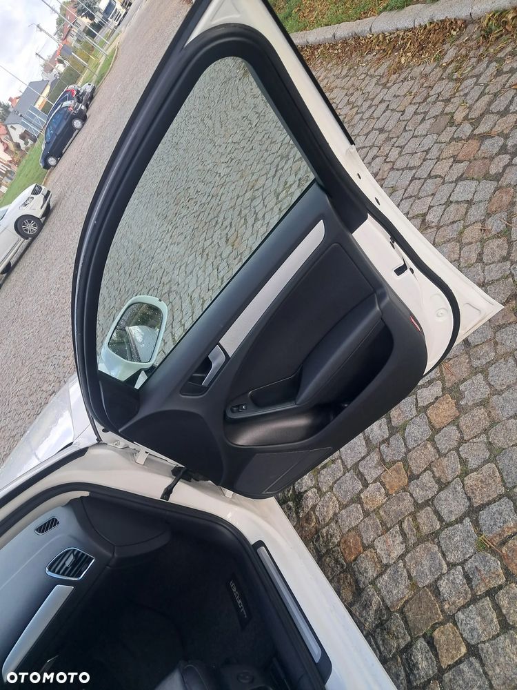 Audi A4 Avant - 25