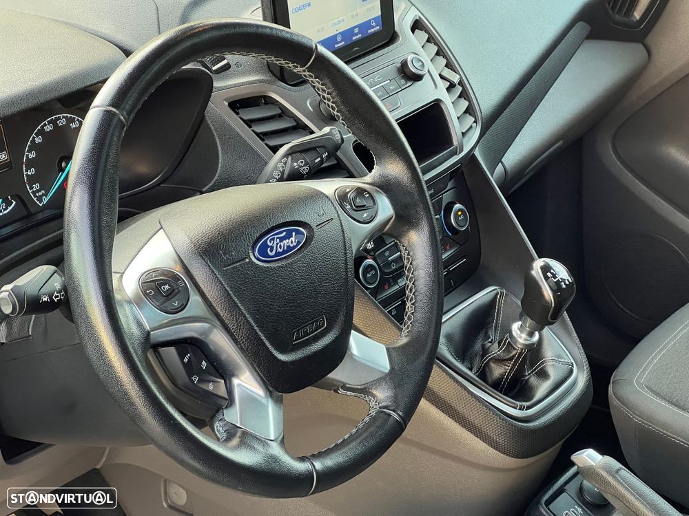 Ford Tourneo Connect 1.5 TDCi Titanium - 2