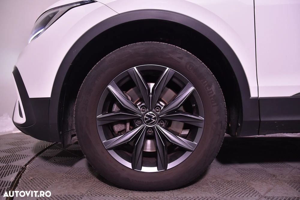 Volkswagen Tiguan - 14