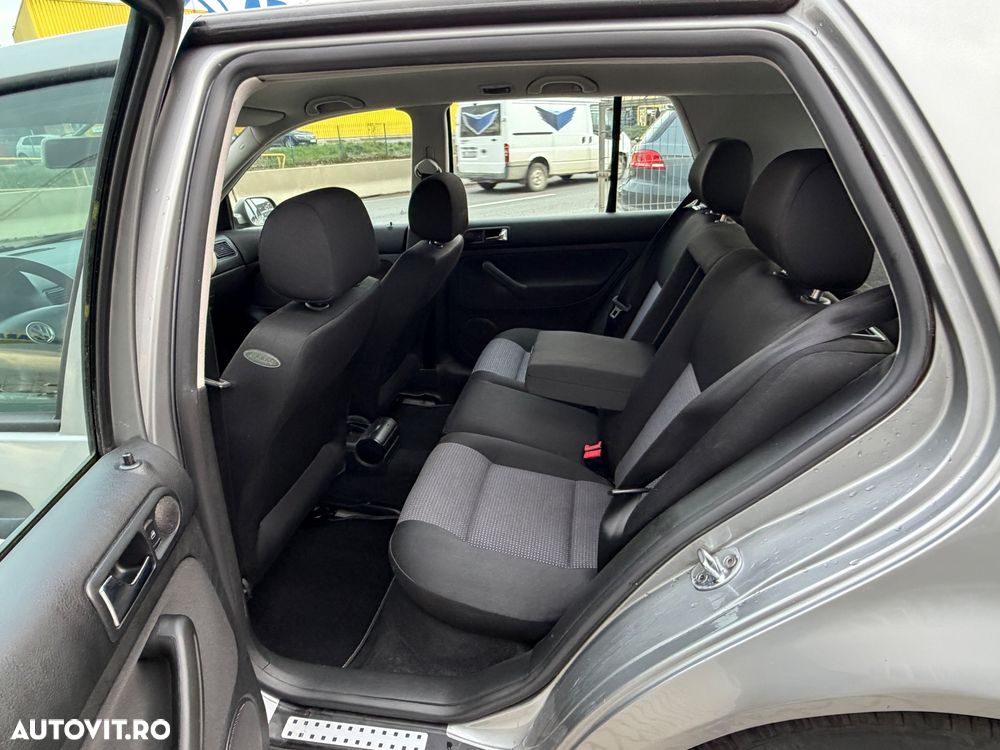 Volkswagen Golf - 19