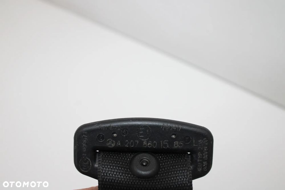 Pas bezpieczeństwa tył lewy OE Mercedes W207 C207 Lift Cabrio A2078601585 - 6