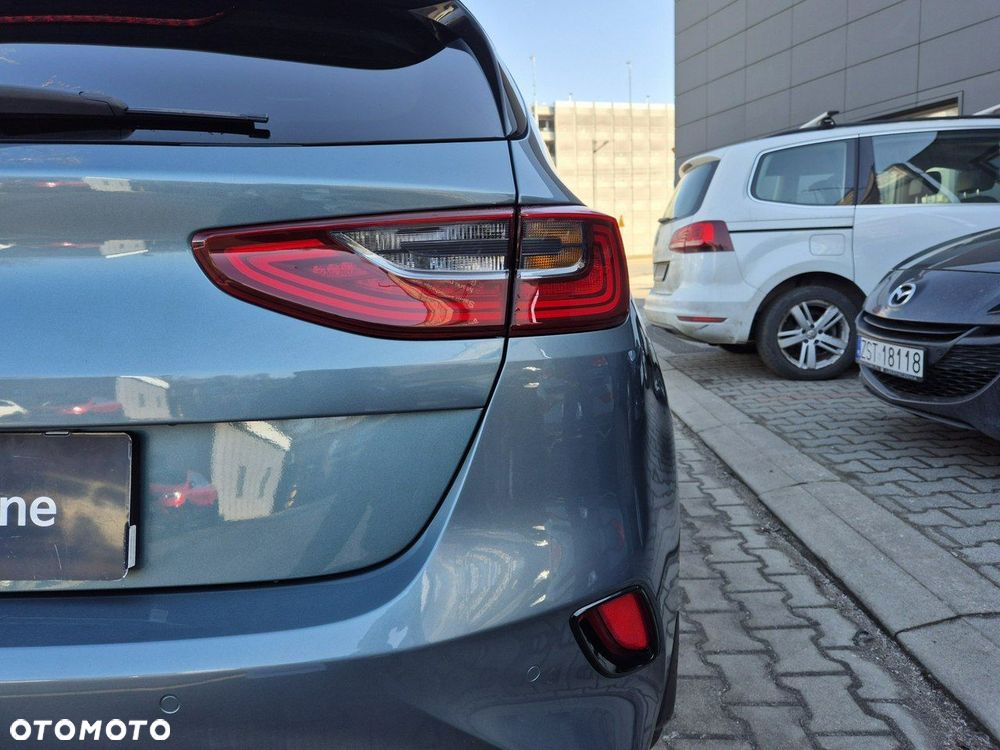 Kia Ceed 1.5 T-GDI M - 22