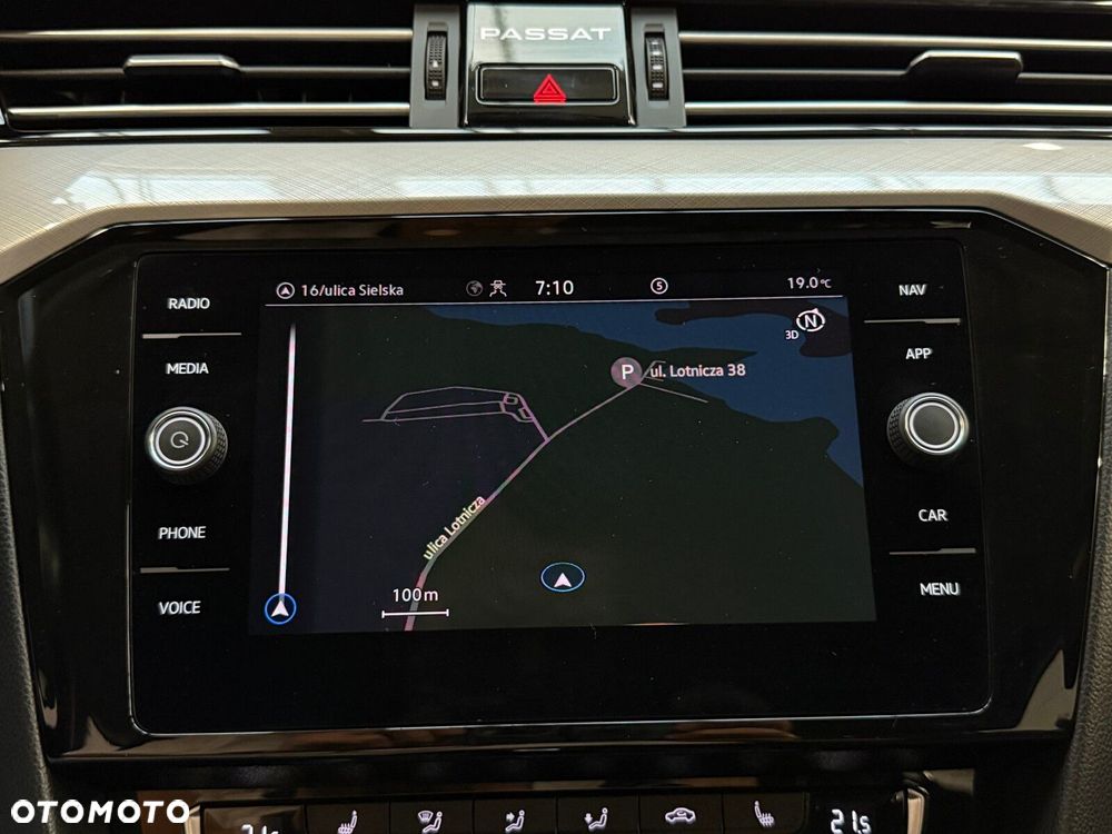 Volkswagen Passat 2.0 TDI EVO Business DSG - 34