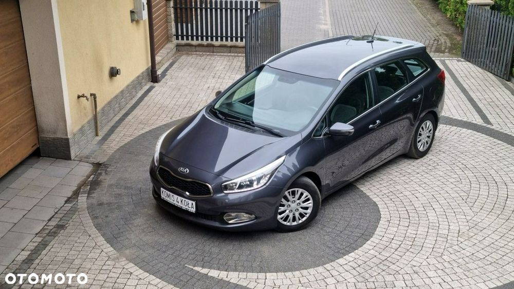 Kia Ceed - 24