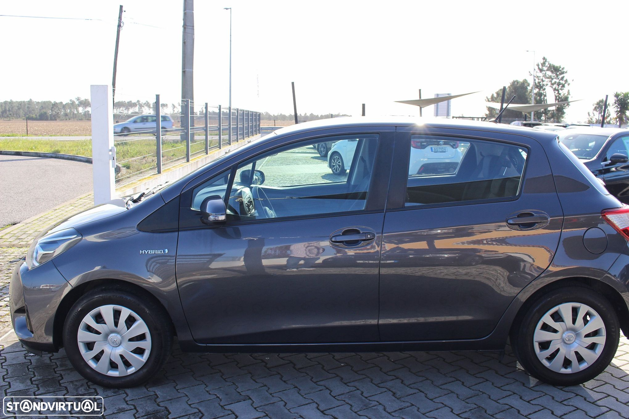 Toyota Yaris 1.5 HSD Active - 11