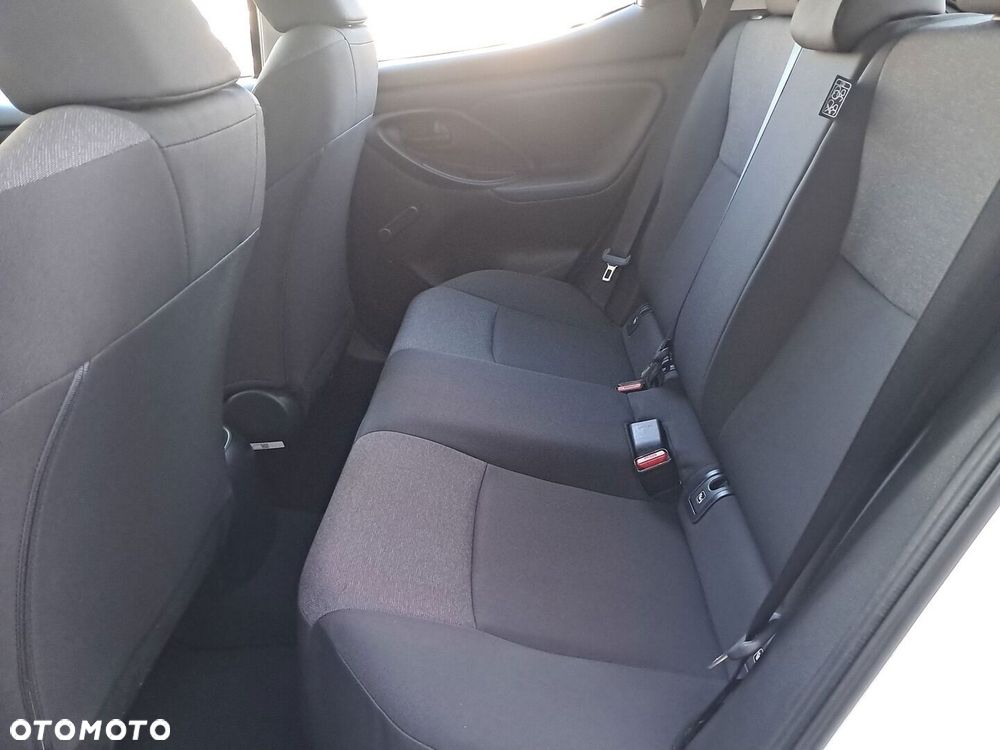 Toyota Yaris - 12