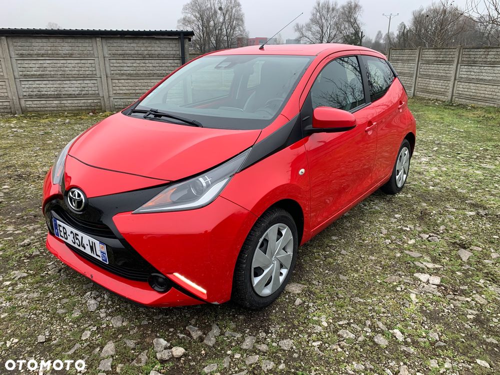 Toyota Aygo x-clusiv - 1