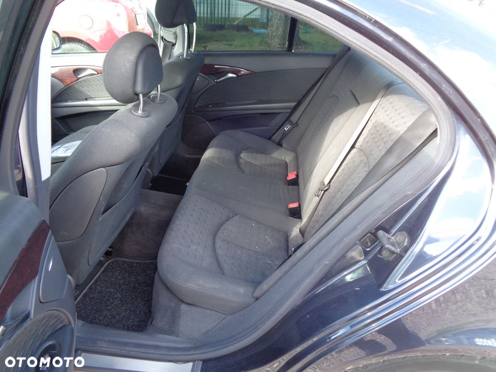 Mercedes-Benz Klasa E 200 CDI Elegance DPF - 11