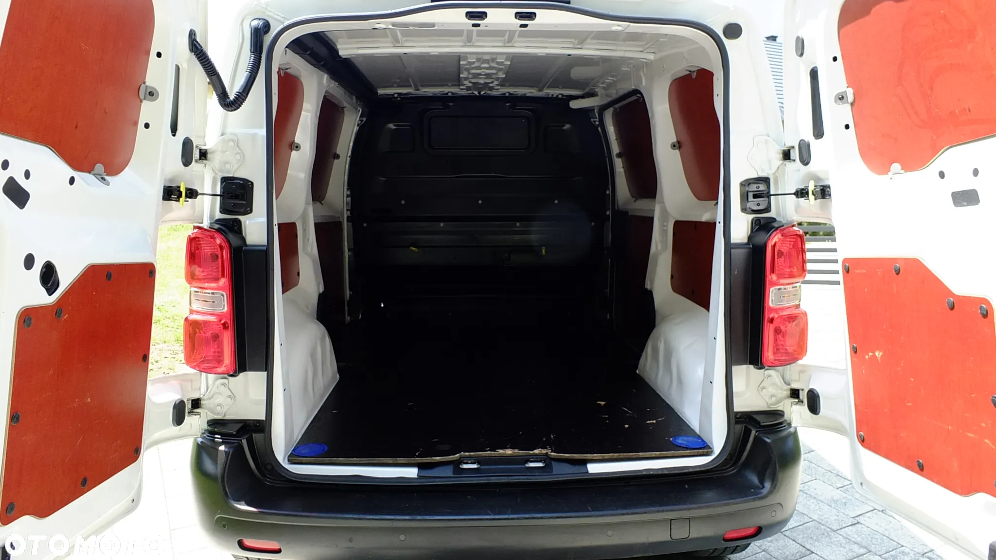 Peugeot EXPERT - 12