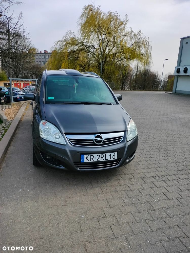 Opel Zafira 1.7 CDTI Cosmo - 4
