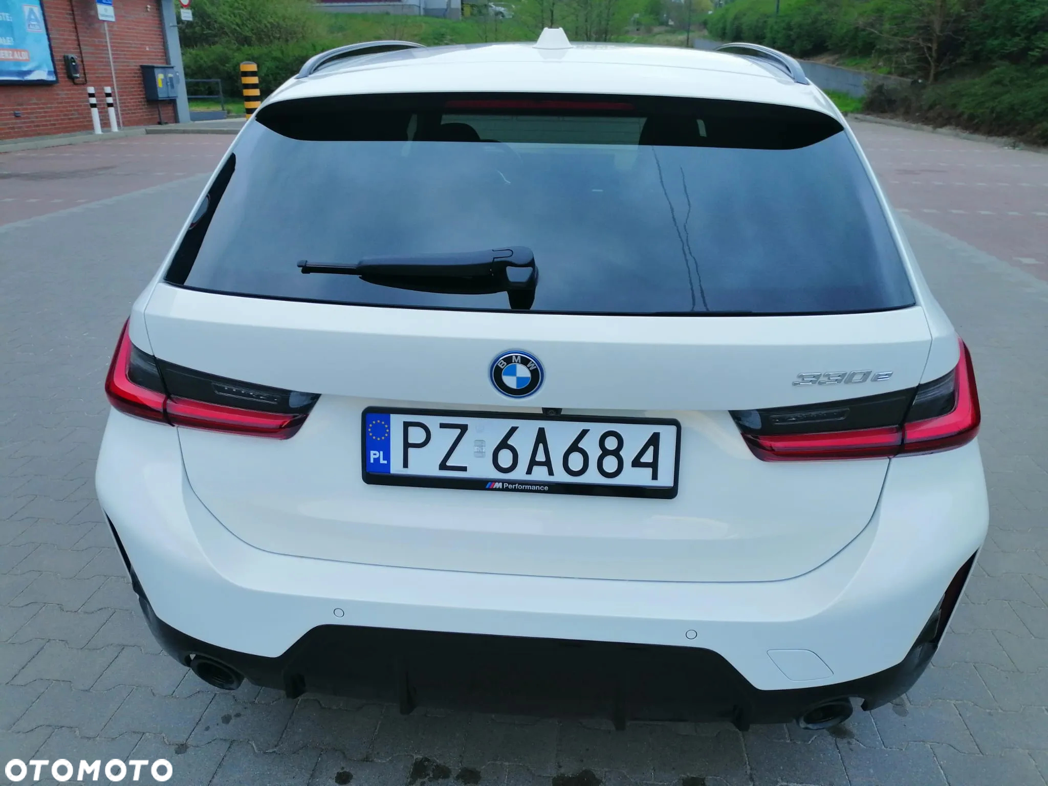 BMW Seria 3 330e M Sport sport - 8