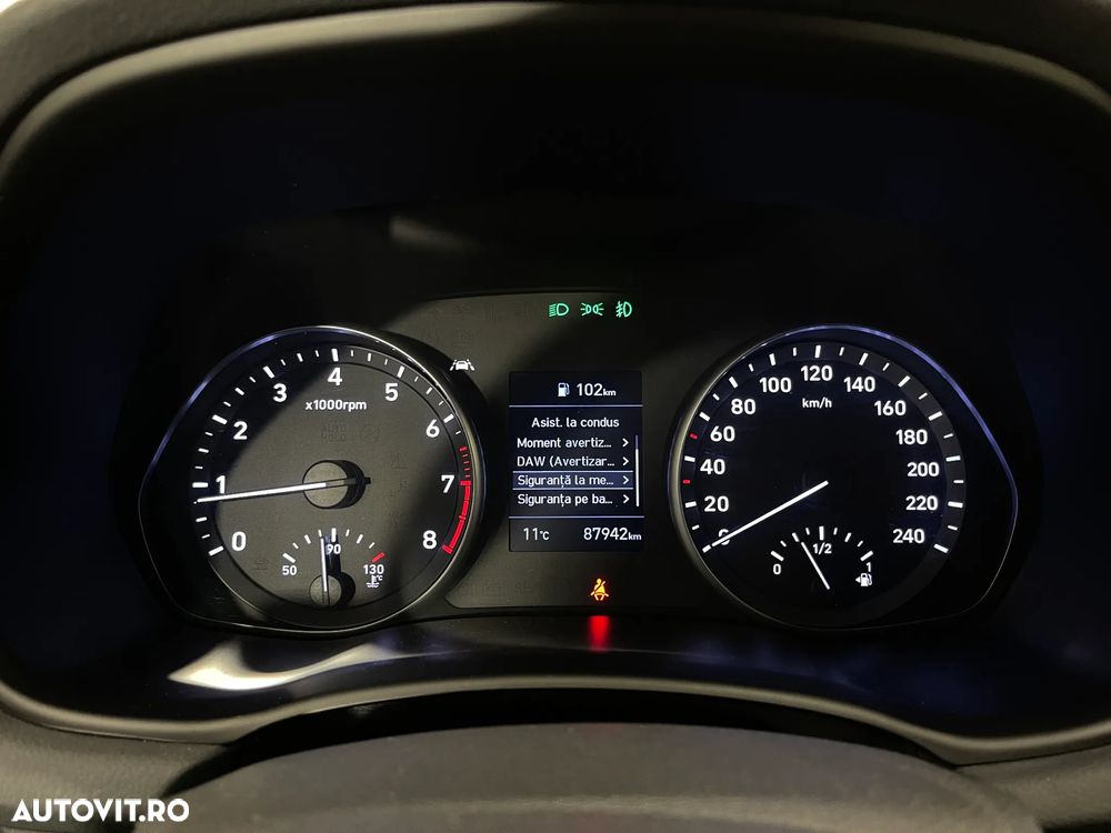 Hyundai i30 1.5 110CP M/T Highway - 24