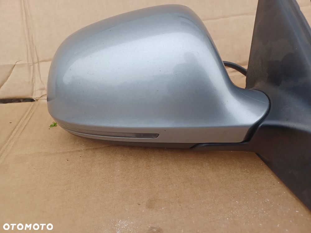 LUSTERKO AUDI A4 B8 6PIN LY7G - 2