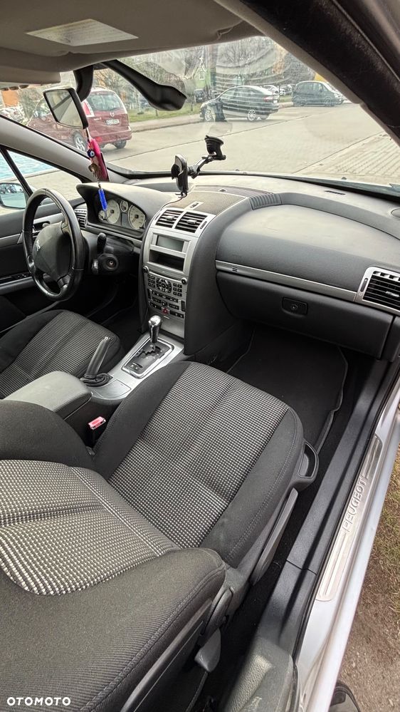 Peugeot 407 - 15