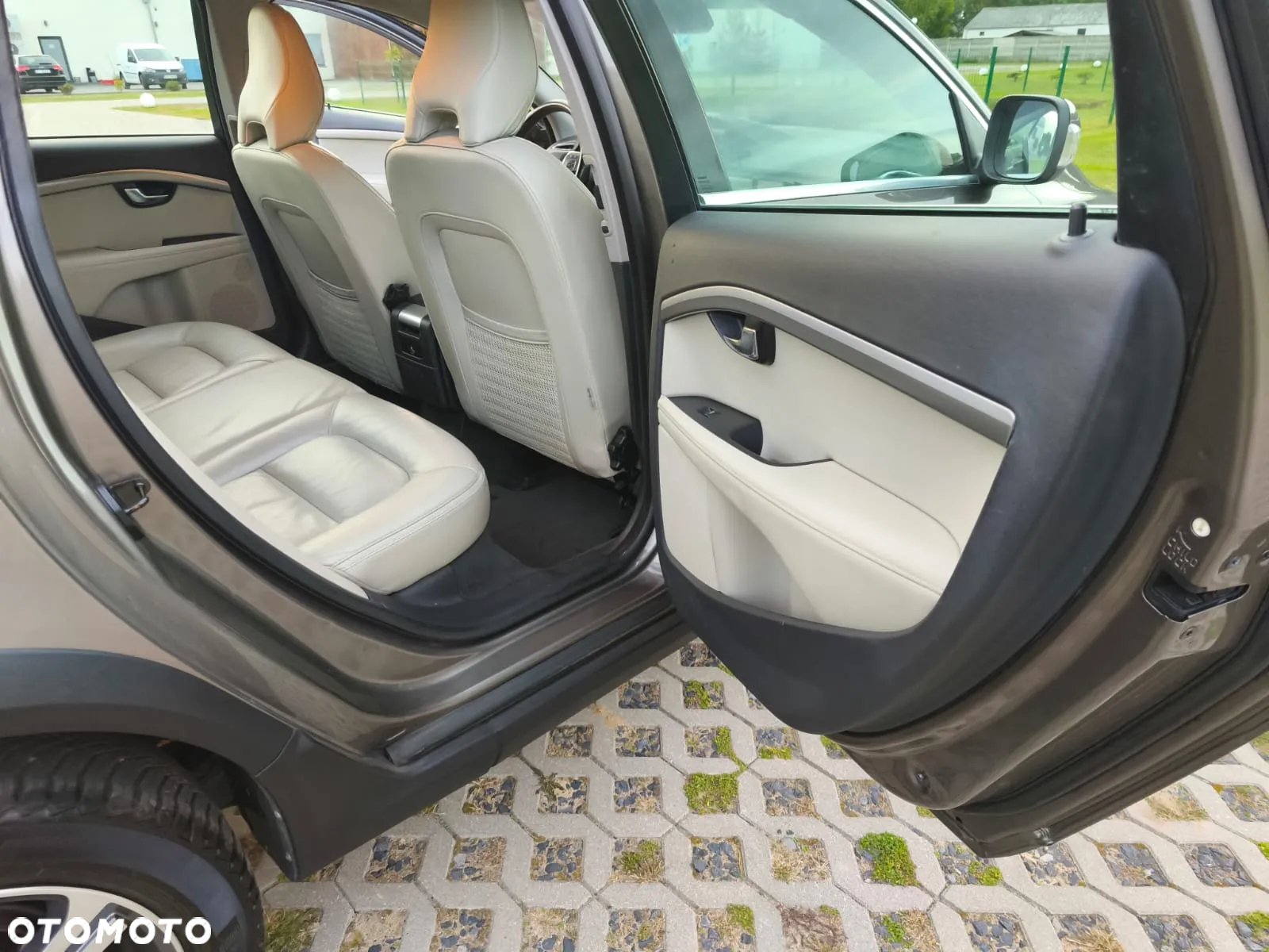 Volvo XC 70 D4 Summum - 15