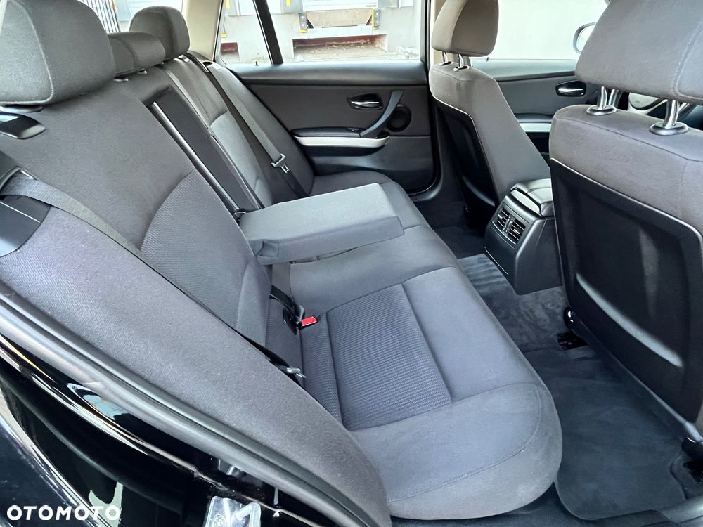 BMW Seria 3 318i Edition Lifestyle - 21