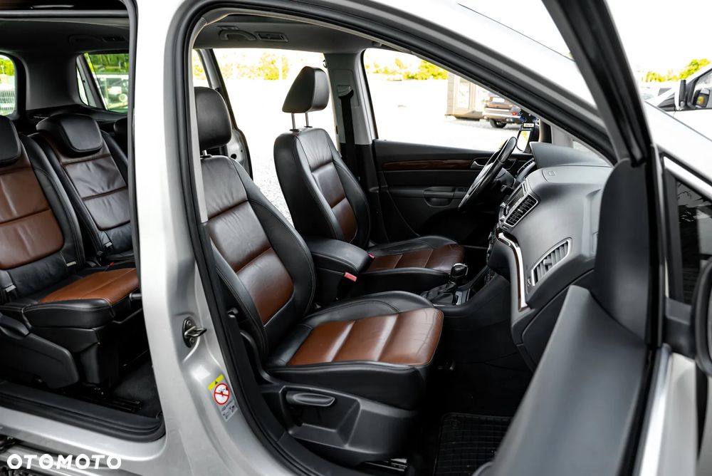Volkswagen Sharan 2.0 TSI DSG Comfortline - 24