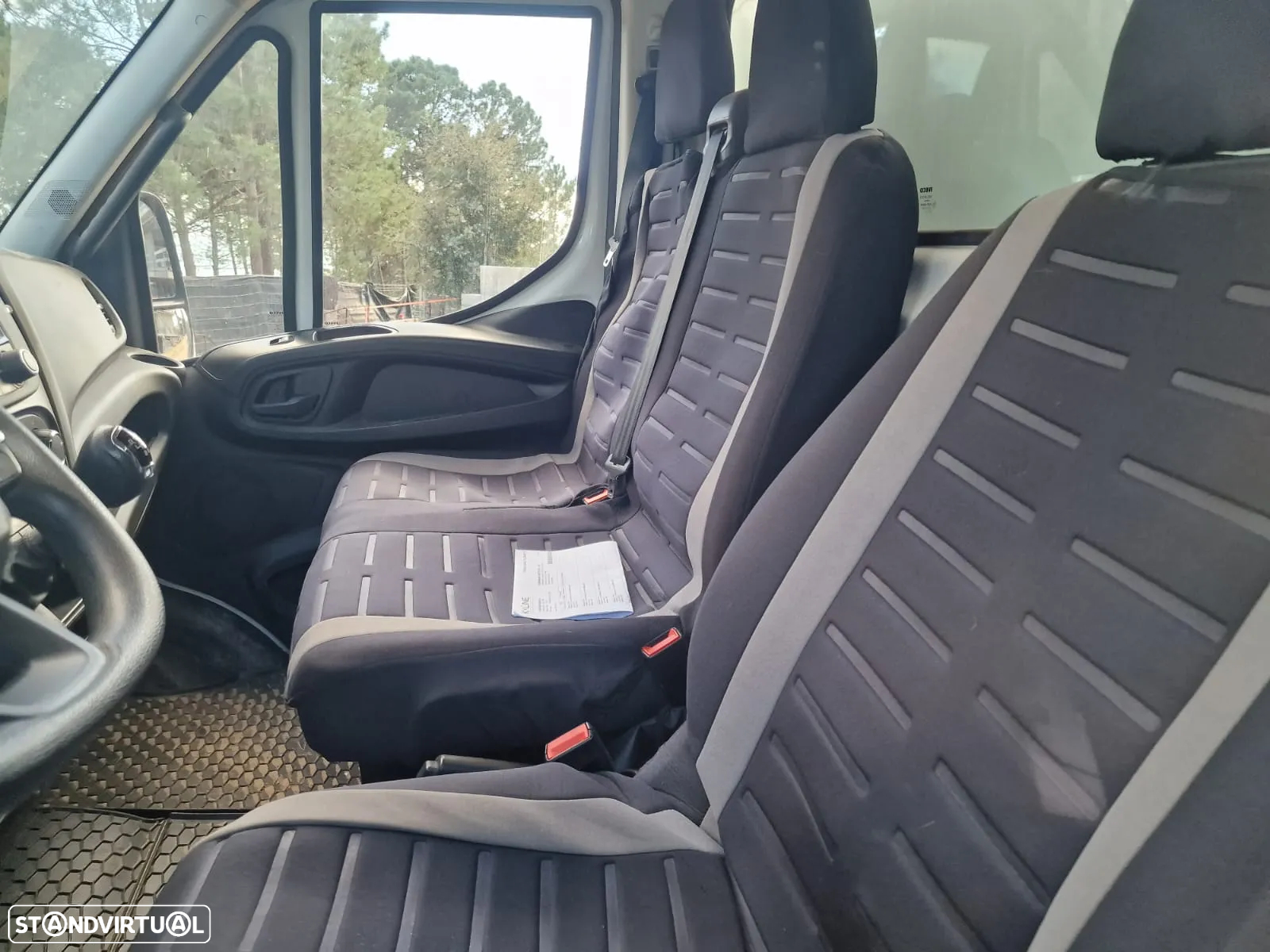 Iveco 2.3 35 C14 3000 CD - 11