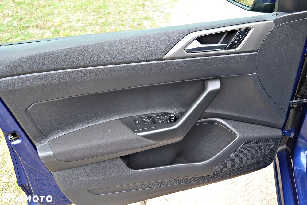 Volkswagen Polo 1.0 (Blue Motion Technology) Comfortline - 25