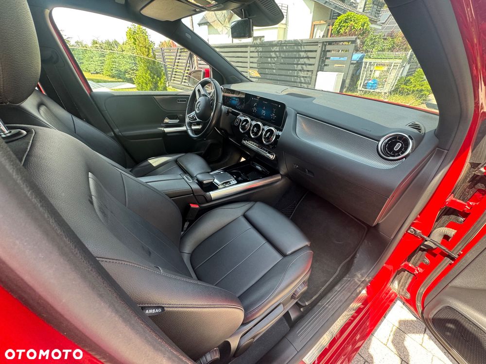 Mercedes-Benz Klasa B 180 Style 7G-DCT - 36
