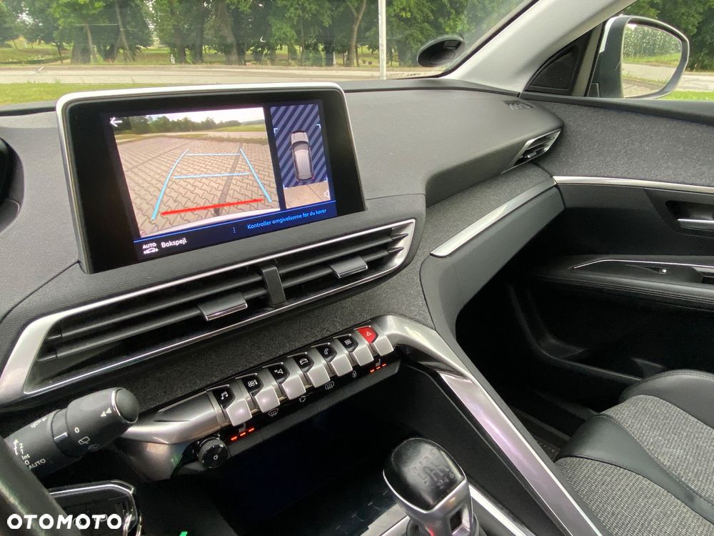 Peugeot 3008 1.5 BlueHDi Allure S&S - 22