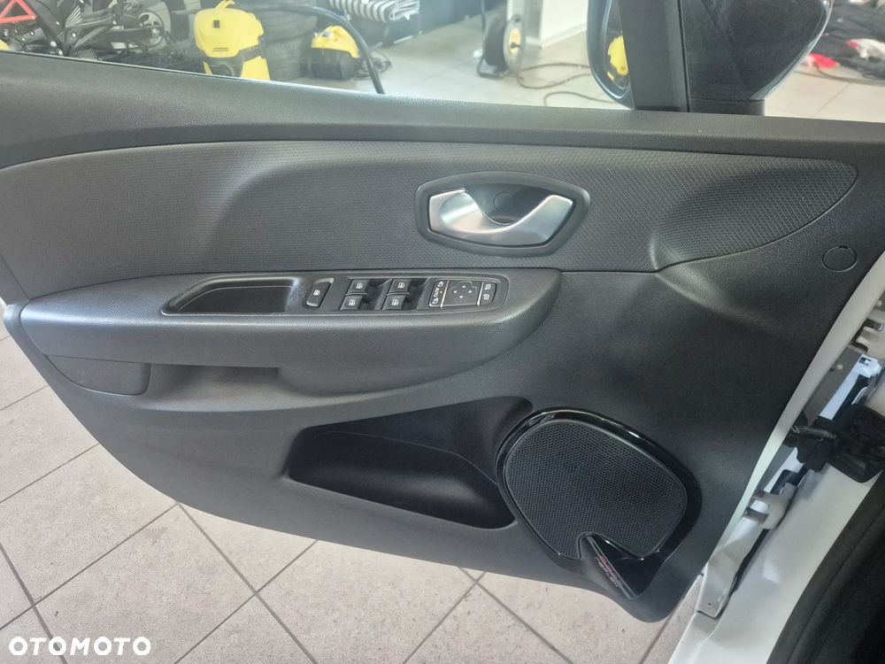 Renault Clio 1.2 16V Limited - 13