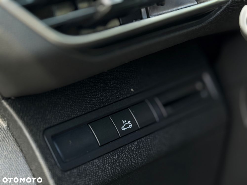 Peugeot 3008 BlueHDi 180 Stop & Start EAT8 GT - 33