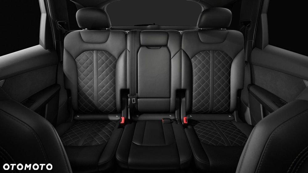 Audi Q7 TFSI e PHEV 360 kW Quattro S Line Tiptr - 10