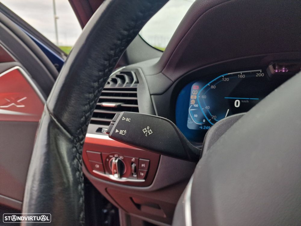 BMW iX3 Inspiring - 25