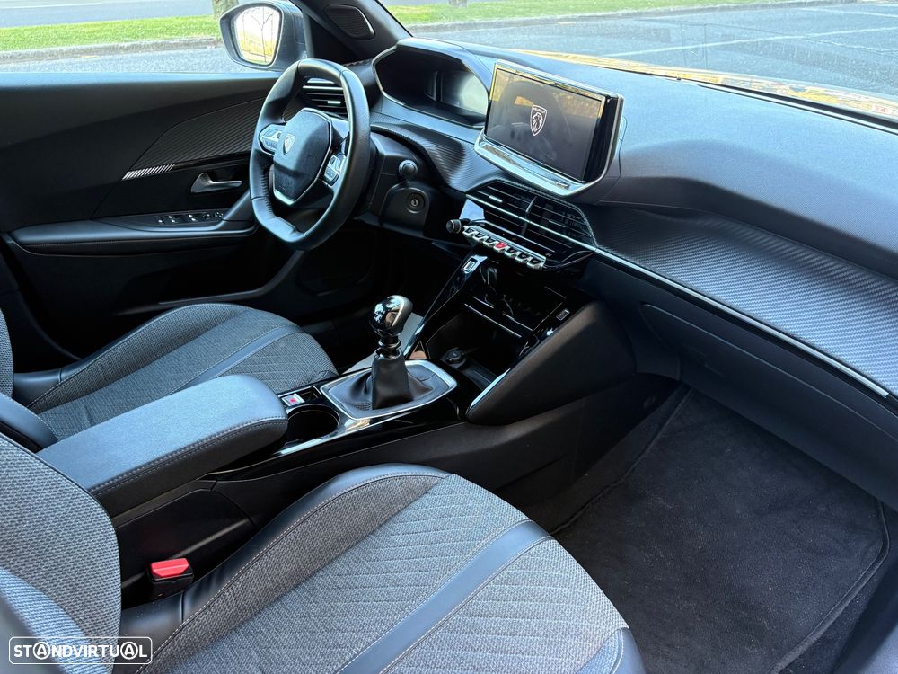 Peugeot 2008 1.2 PureTech Allure Pack - 8