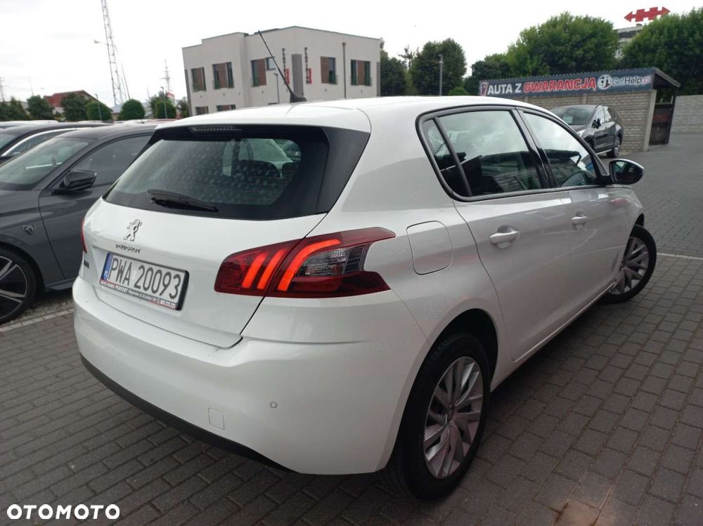 Peugeot 308 - 8