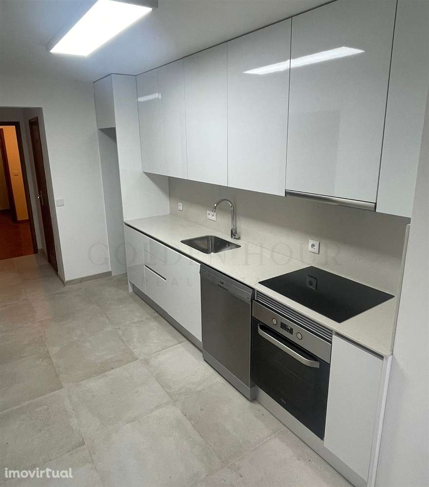 T3 Renovado com Garagem na Rua D. Pedro V, Gaia – A Estrear - Grande imagem: 2/22