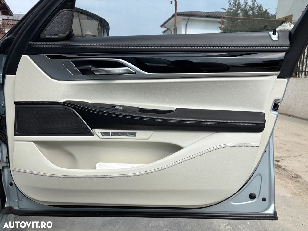 BMW Seria 7 740d xDrive - 12