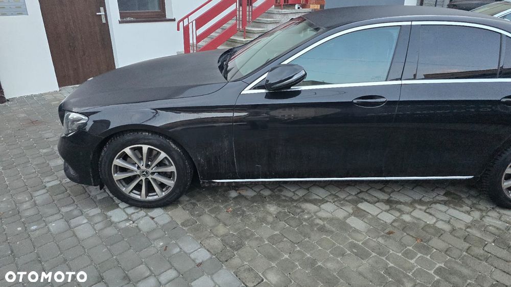 Mercedes-Benz Klasa E 220 d Business Edition 9G-TRONIC - 6