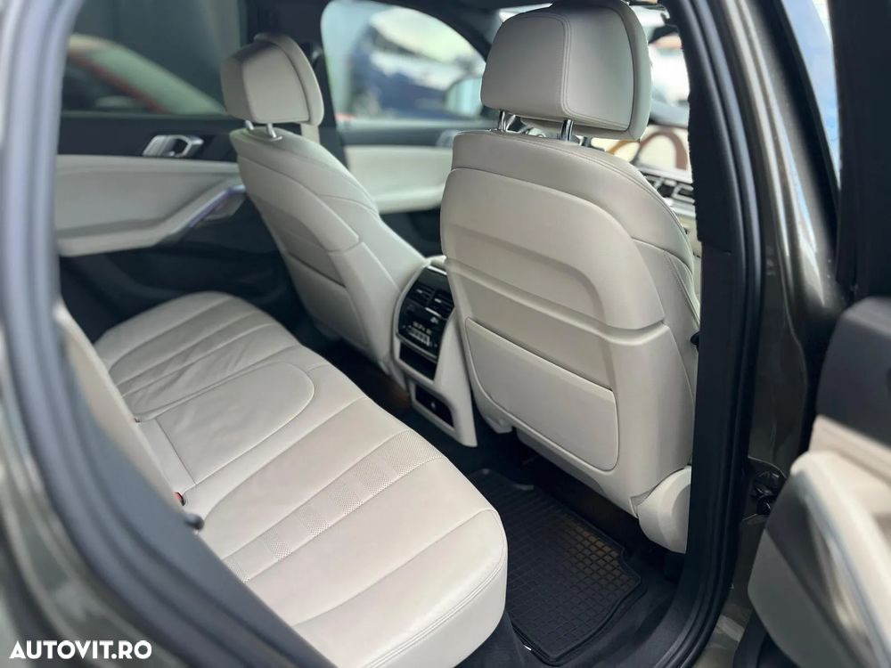 BMW X6 xDrive40i AT MHEV - 24