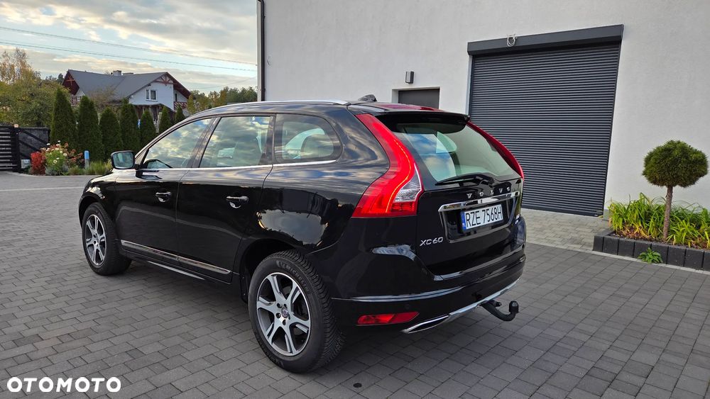 Volvo XC 60 2.4D AWD Summum - 4