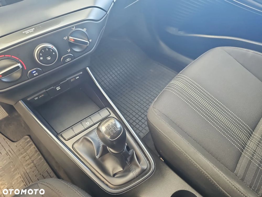 Hyundai i20 1.2 Pure - 15