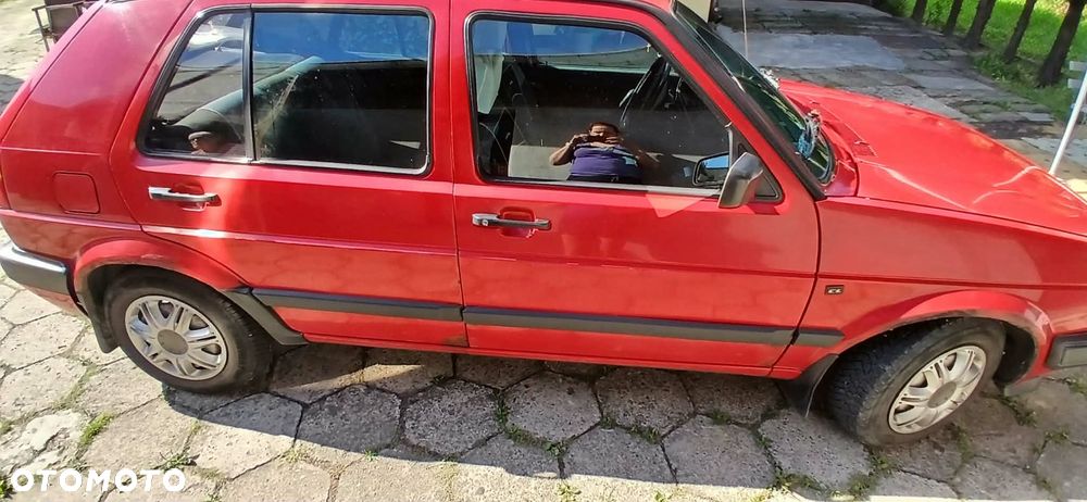 Volkswagen Golf 1.6 CL D - 6