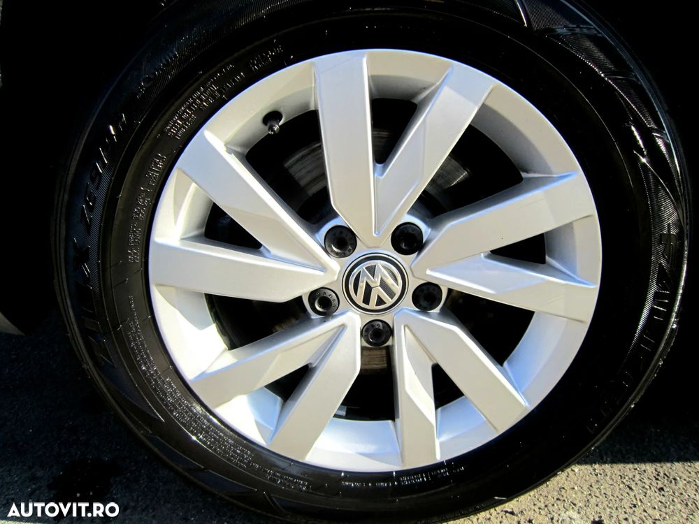 Volkswagen Passat - 24