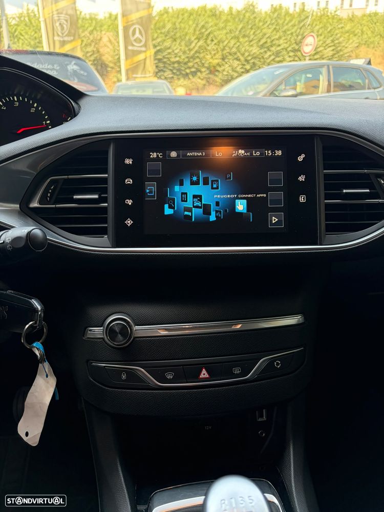 Peugeot 308 1.6 e-HDi Allure - 18