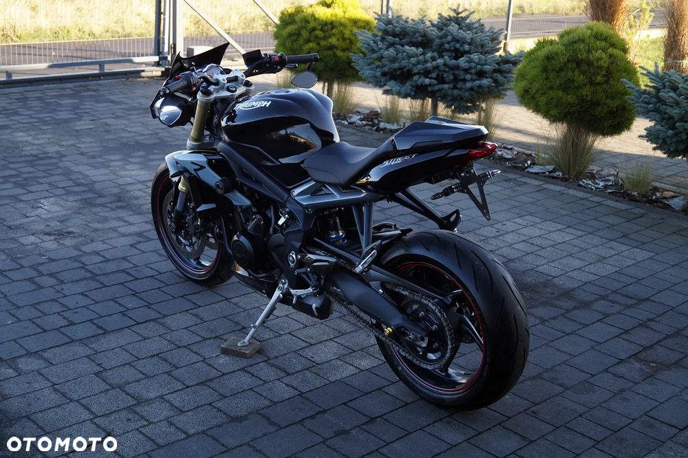 Triumph Street Triple - 9