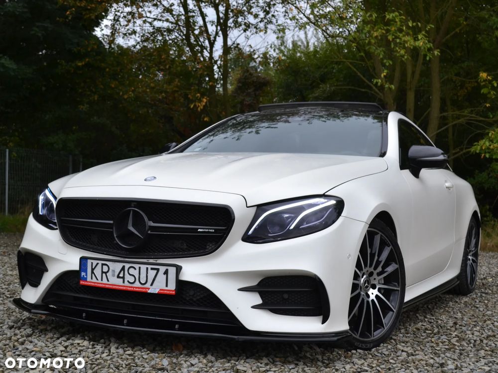 Mercedes-Benz Klasa E 300 Coupe 9G-TRONIC