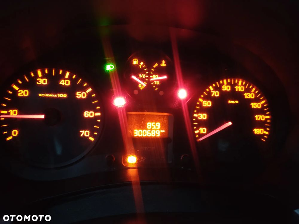 Citroën Berlingo 1.6 HDi Multispace Plus - 9