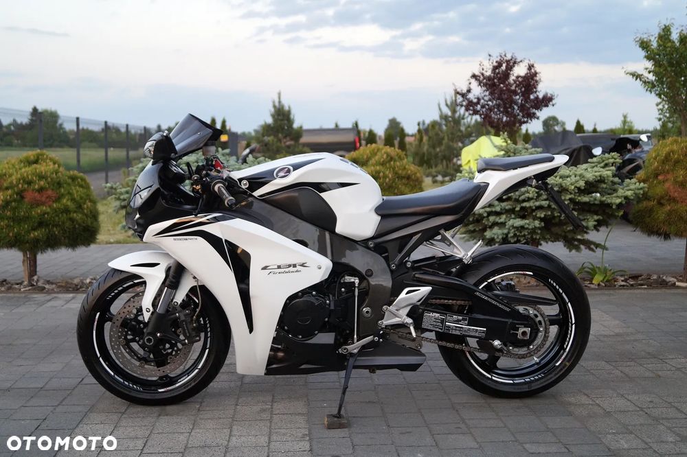 Honda CBR - 7